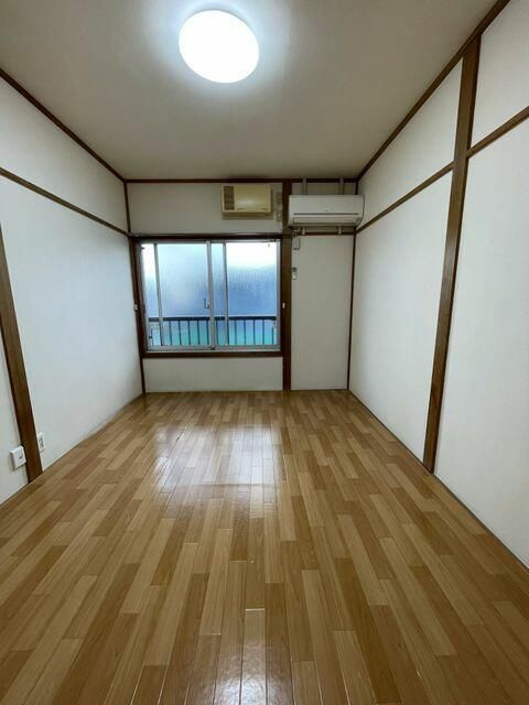 町田市中町２丁目のアパートの寝室