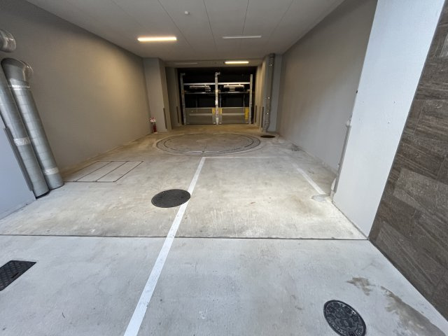 ソルテラス甲子園口クレアストの駐車場