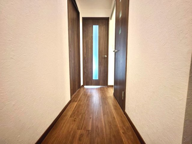 洋光台三和プラザの玄関|落ち着いた色調で統一された上品な空間です。