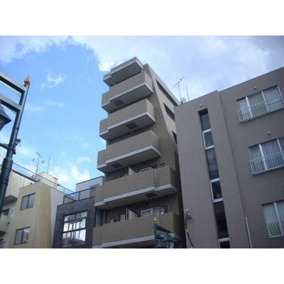 【外観】 | パークウェル高円寺 | 鉄筋コンクリート造のがっちりとした建物。