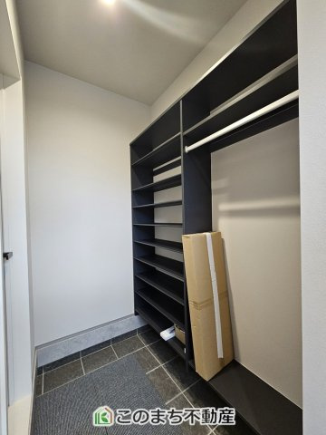 タマタウン大田原市加治屋の収納|大容量のシューズインクローゼット♪