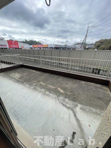 グランテージⅠの庭|※同建物の反転タイプのお写真です。