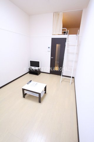 レオネクストショールマーシュⅡの居間・リビング