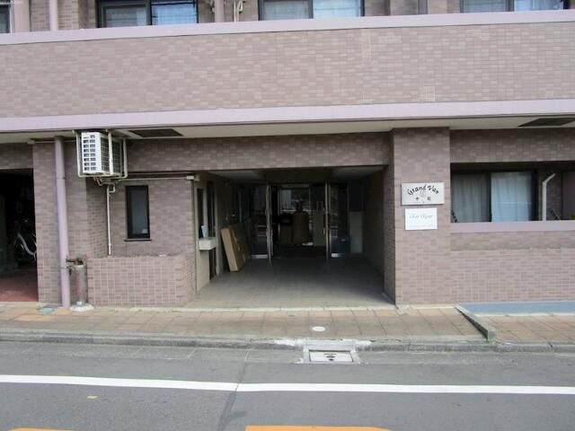 グランヴァン中延のエントランス