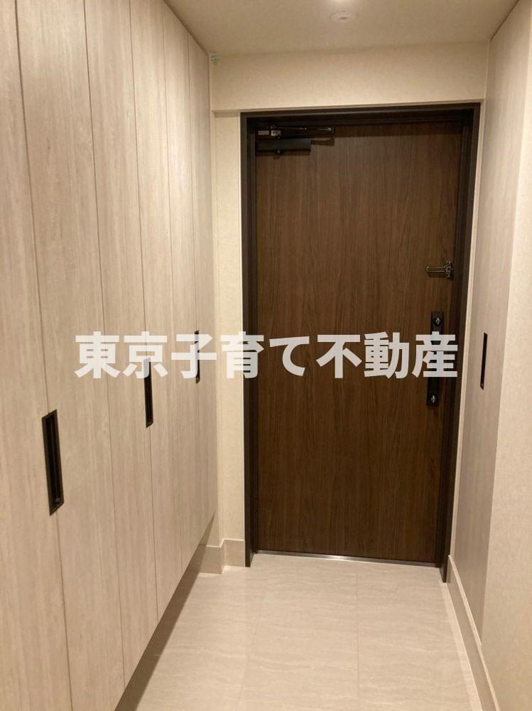 コノート茗荷谷の玄関