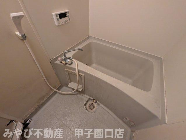 カーサ楠Ⅲの浴室