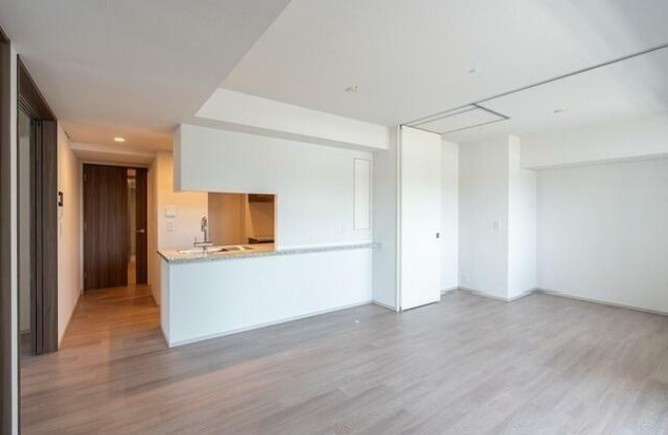 台東区東上野６丁目の賃貸マンションの居間・リビング
