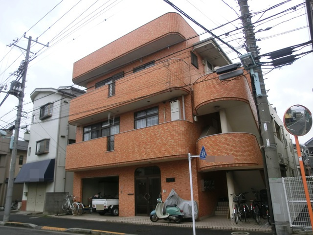 コムエイトの外観|総タイル張りのしっかりとしたマンションです。