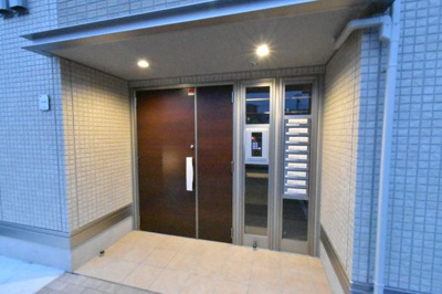 【エントランス】 | D-room西平山B棟(ディールームニシヒラヤマビートウ)