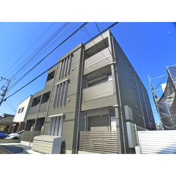 エキューム登戸の外観
