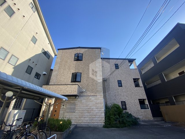 アルム久宝寺の外観