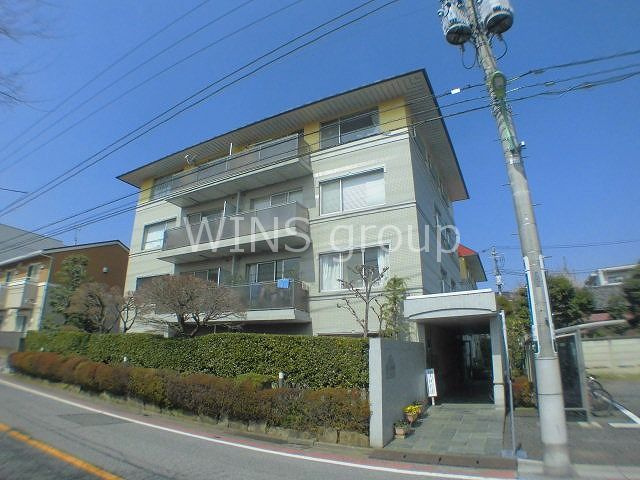 世田谷区宮坂１丁目の賃貸マンションの外観|駅から明るい道通って帰れます！