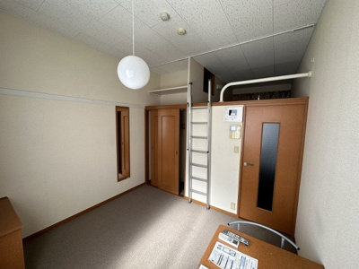 【寝室】 | レオパレス愛 | 寝室です