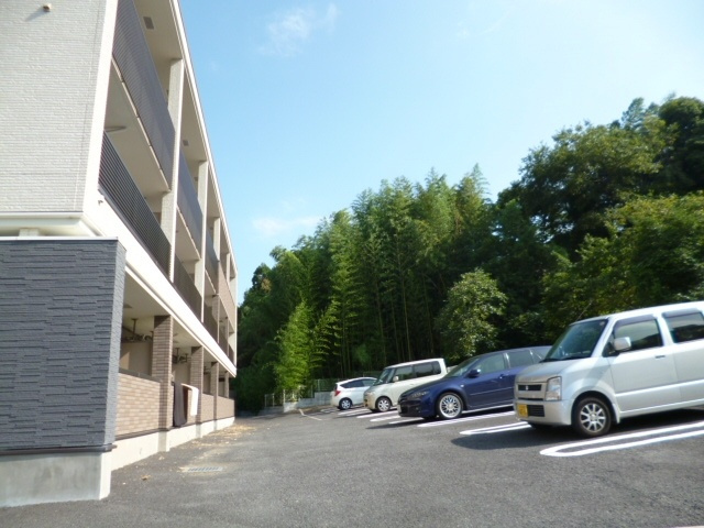 【駐車場】 | プリムローズ