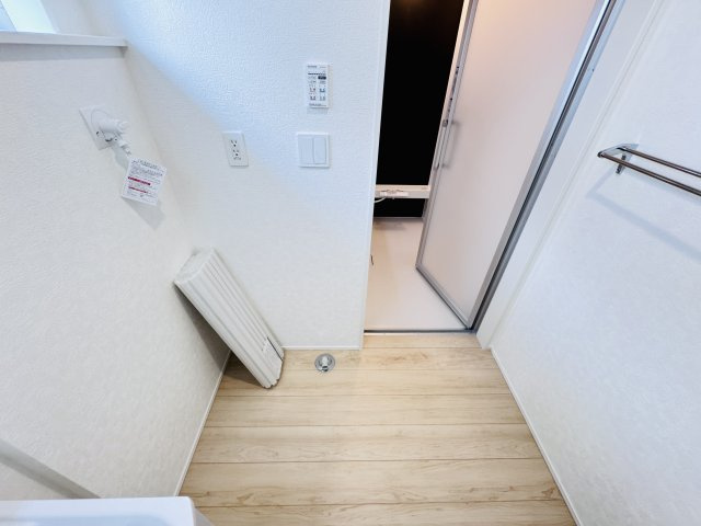 松戸市六高台６丁目新築戸建【六実小学校：7分】のランドリースペース|洗濯機置き場