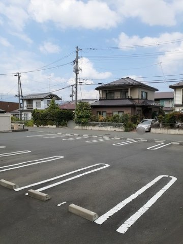 シューティングスターの駐車場