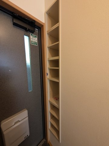 メゾン新町の玄関