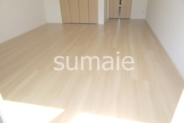 Douceの寝室|家具配置しやすいお部屋です☆
