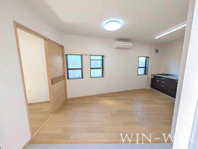 豊橋市花田町北新起戸建ての居間・リビング