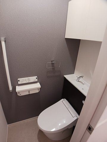 【トイレ】 | セントラルガーデンハウス | 落ち着いたトイレです