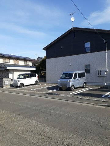 コスメニアの駐車場