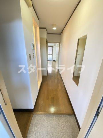 大阪市淀川区十八条１丁目の賃貸マンションの玄関