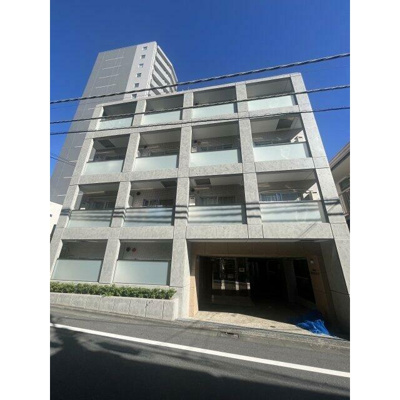 【外観】 | プライム西荻窪 | 鉄筋コンクリート造のがっちりとした建物。