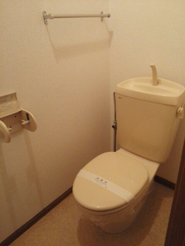 クレストール北野のトイレ|清潔感のあるトイレです☆