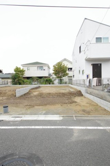 【外観】 | 【仲介手数料無料！！】多摩市愛宕1丁目　新築戸建て（全2棟）2号棟　5499万円 | 令和8年9月13日撮影