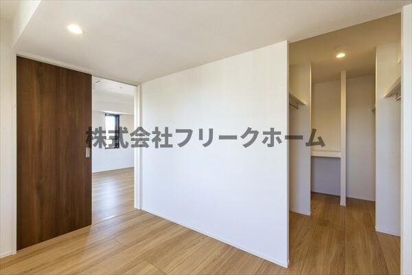 小金井市梶野町５丁目の賃貸マンションの寝室