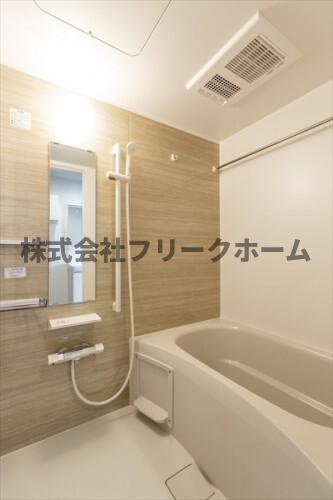 小金井市梶野町５丁目の賃貸マンションの浴室