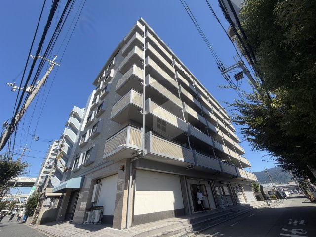 ファミール吉村の外観