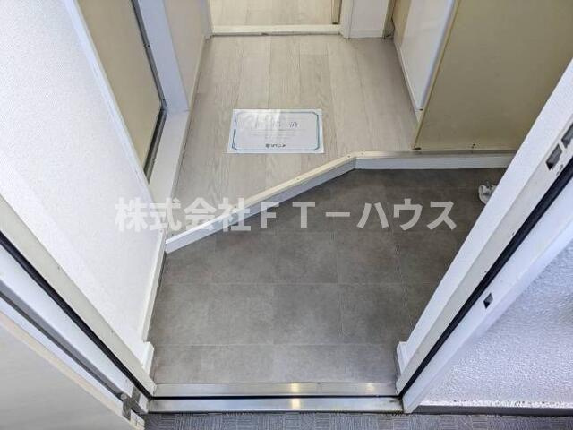 ローズアパート３８番館（Ｒ－０３８）の玄関