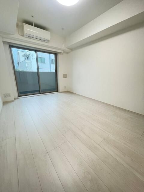 ディアレイシャス世田谷上町の居間・リビング