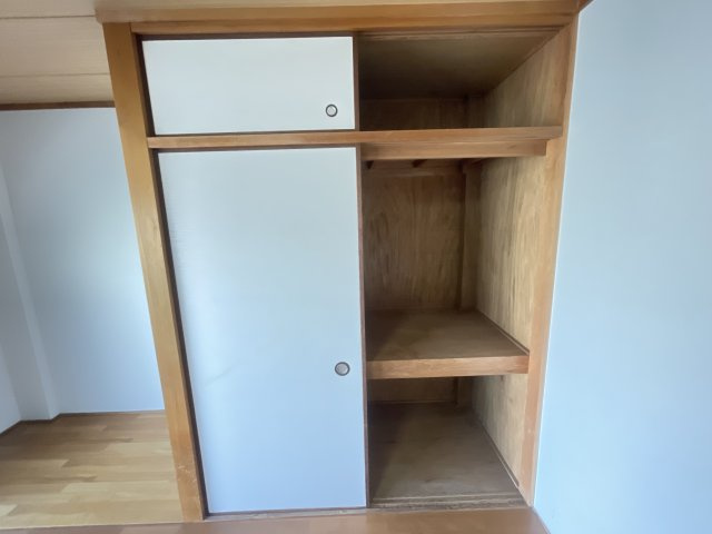 寝屋川市大成町の賃貸マンションの収納