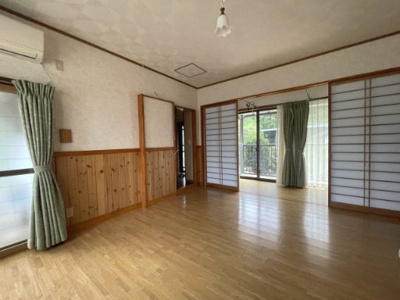 【居間・リビング】 | 桜川市真壁町羽鳥中古住宅
