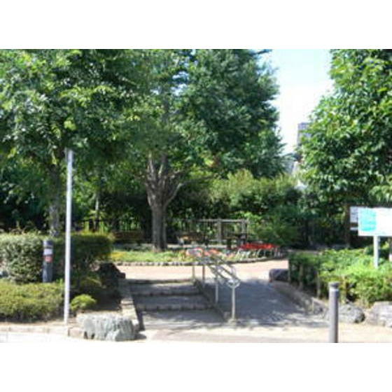 Ｕハウスの周辺|公園「八幡山かまのくち緑地まで954ｍ」