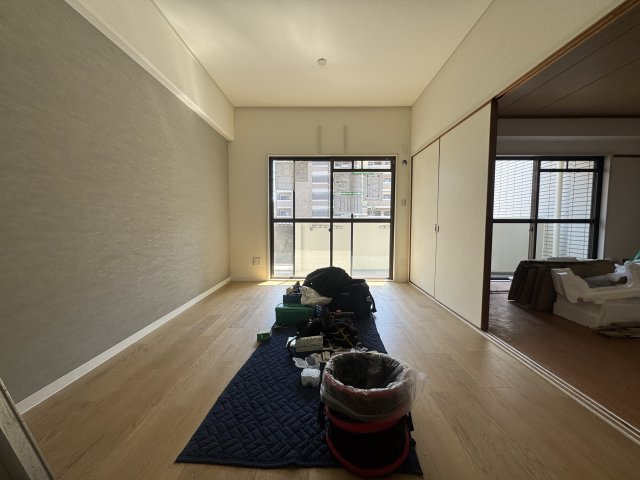 豊中市西緑丘２丁目の賃貸マンションの居間・リビング