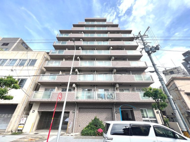 ADORERの外観