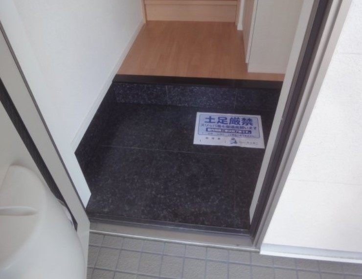グローリアの玄関