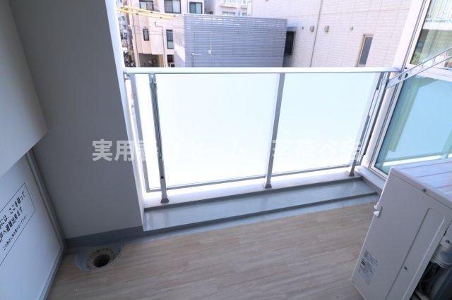 【バルコニー】
