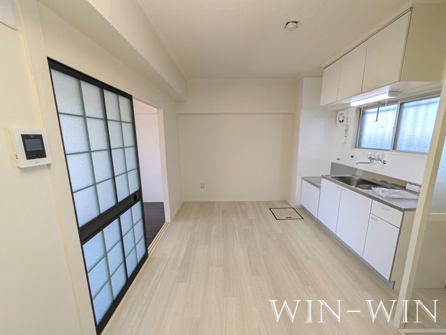 COCOTOビル前田の内装