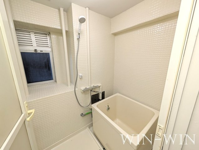 COCOTOビル前田の浴室