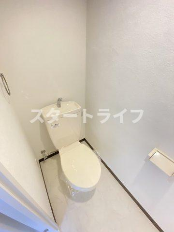 大阪市東淀川区東中島１丁目の賃貸マンションのトイレ