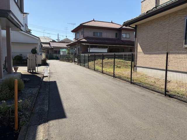あきる野市二宮の前面道路含む現地写真