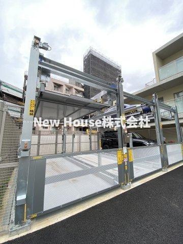 ミレーネ滝野川の駐車場