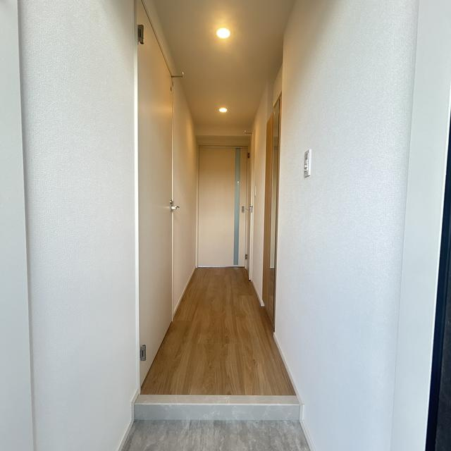ルネフラッツ新小岩の玄関