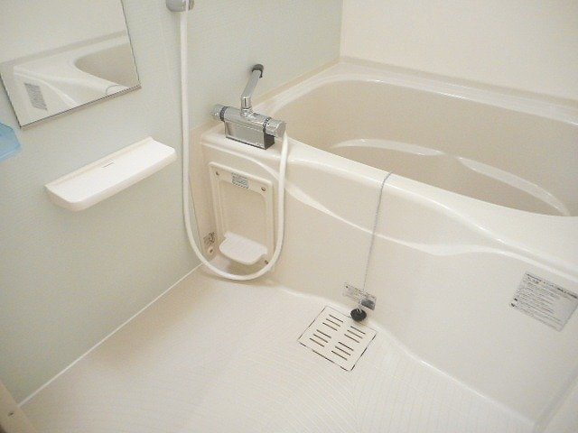 マーメイドハウスの浴室|コンパクトで使いやすいお風呂です
