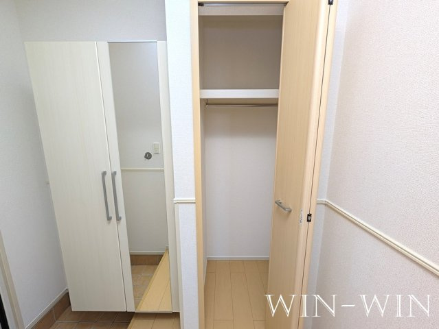 アルトピアーノ一色の収納