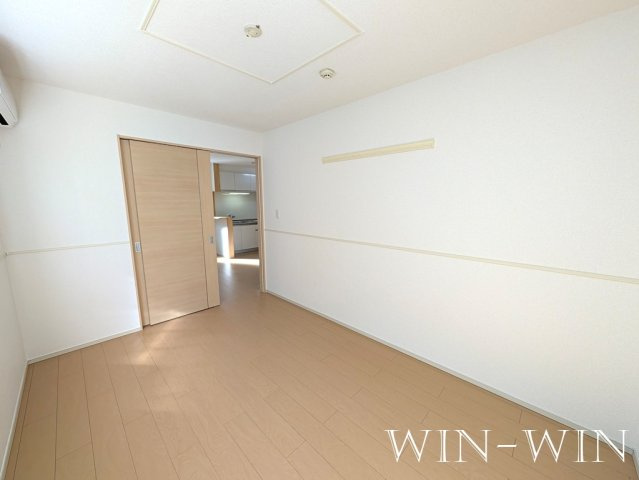 アルトピアーノ一色の寝室